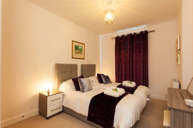 QL Bedroom single beds night scaled