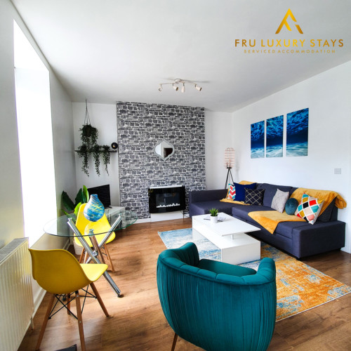 Fru serviced apartments accommodation plymouth centre airbnb booking.com shortterm longterm uk 11656