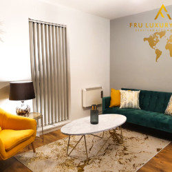 Fru serviced apartments accommodation plymouth centre airbnb booking.com shortterm longterm uk 14 manchester