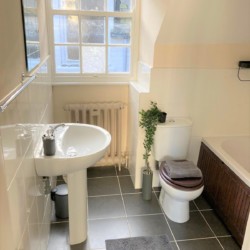 Flat 6 Mosley City View Bathroom Toilet 3