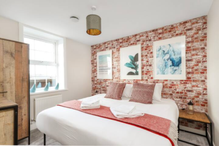 1 Bedroom Apartment6 Andover Ideal for contractors!!