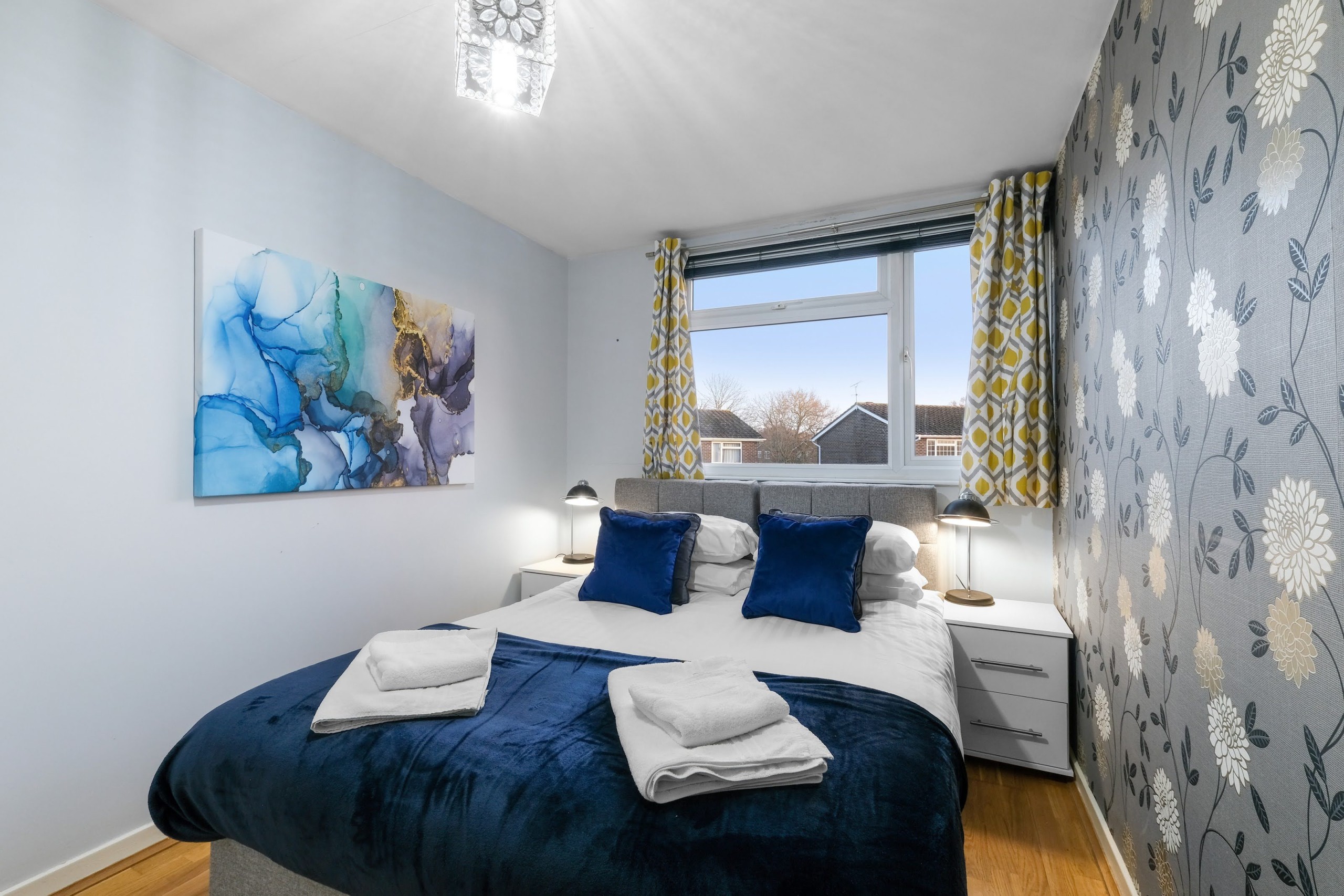 Cadwell Serviced 4 Bedroom house with Parking Maidenhead Serviced