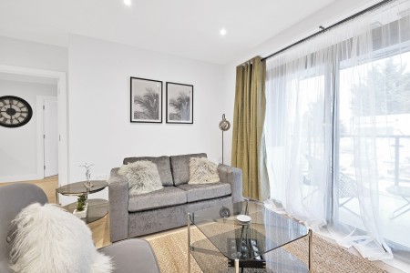 Belmore 2 Bedroom Luxury Apartment with Parking in Stanmore, North West London - 09