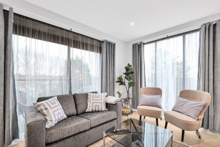 Belmore 1 Bedroom Luxury Apartment with Parking in Stanmore - 10
